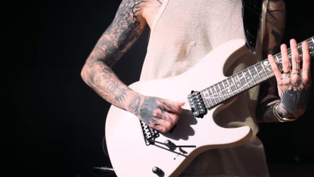 Ernie Ball： Big Sound от квартета Polyphia