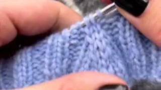 Посмотрите какая аккуратная и красивая горловина