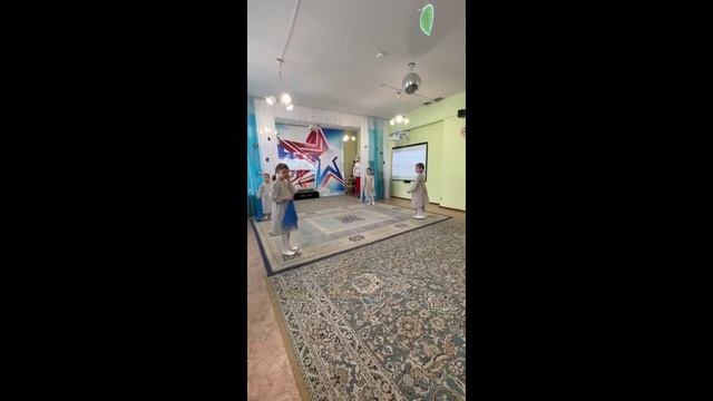 Танец "Синий платочек"