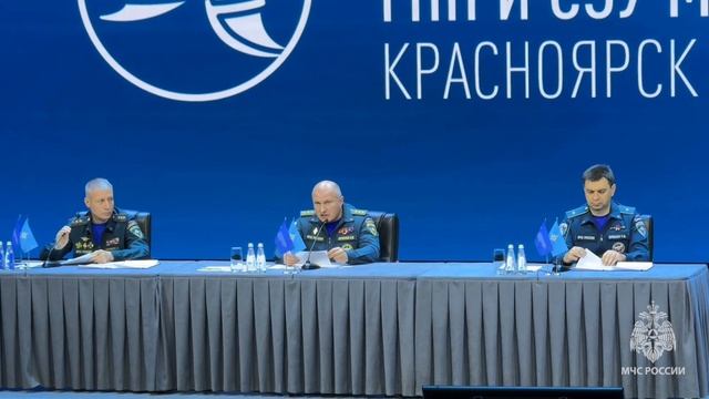 Александр Куренков в Красноярске открыл Всероссийский сбор инспекторов госпожнадзора