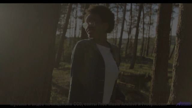 Почему это видео СМОТРЯТ 247 - Yallery Brown -- Nutmeg -- Lore!