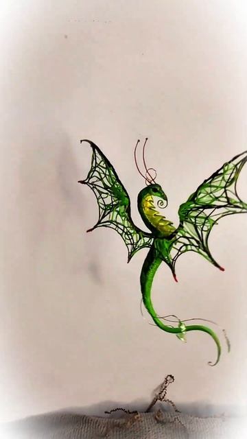 Dragon. Sun catcher. Дракон - ловец солнца.