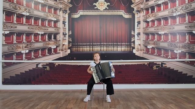 Крамарь Александра Александровна-
обр.Бойцовой"Как у наших у ворот"русская нар.песня.
1000165140.mp4