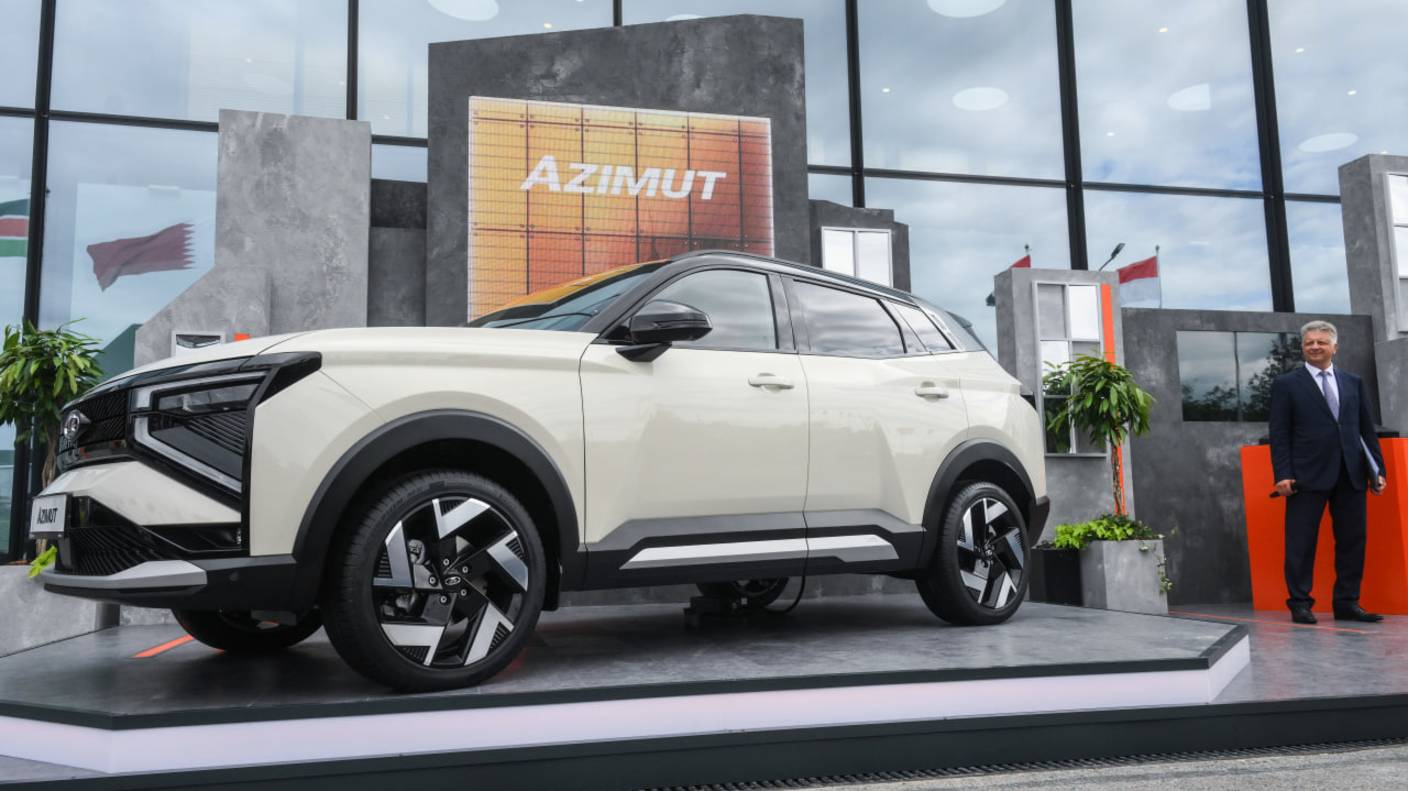 На ПМЭФ представили новый кроссовер Lada Azimut — видео