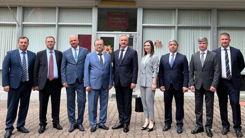 К.И. Боков представил коллективу Кисловодского городского суда нового председателя
