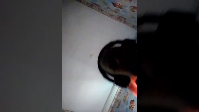кто узнает сколько стоят наушники на того подпишусь