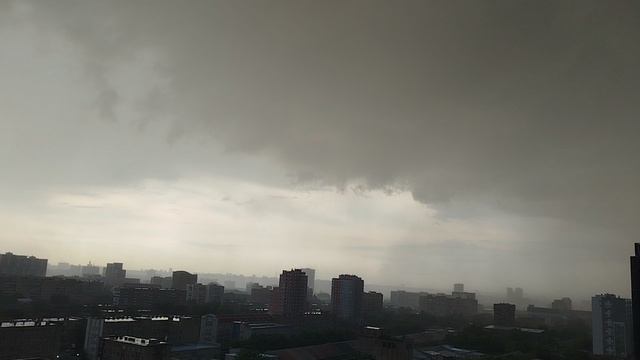 Гроза над городом)