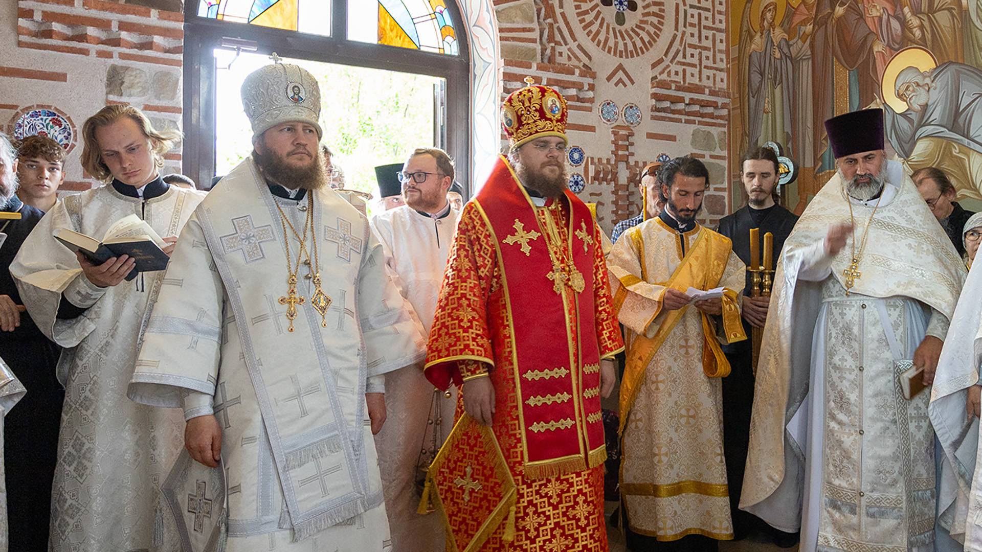 Божественная литургия и панихида в день памяти схиархимандрита Георгия (Саввы)