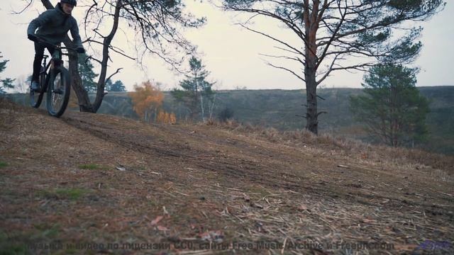 Пейзажи качают сердце, как волны качают море - 06 Sun-Breaks-The-Clouds -- Ketsa -- Free and Beautif