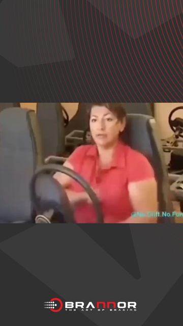 Когда "педалируешь" на полную — тормоза не нужны!