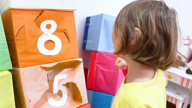 Мистер Макс Макс хочет играть с Катей в новый челлендж