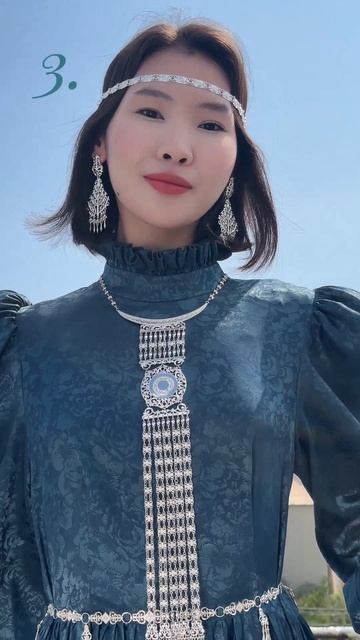 Серебряные нагрудные украшения от УРУУ для вашего образа на Ысыах ☀️🌿