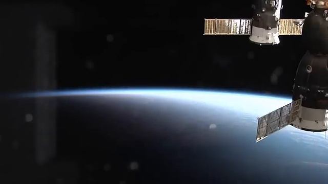 Ночная Земля: города, молнии и полярные сияния