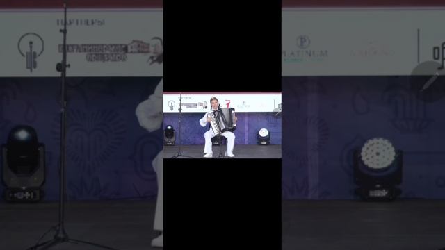 БФ Оксаны Фёдоровой -концерт"Юные таланты России"-Лалазарян Эмилия-
1000171750.mp4