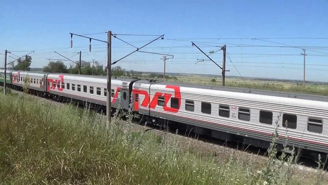 Электровоз ЭП1М-707 с поездом № 514 Анапа — Тамбов