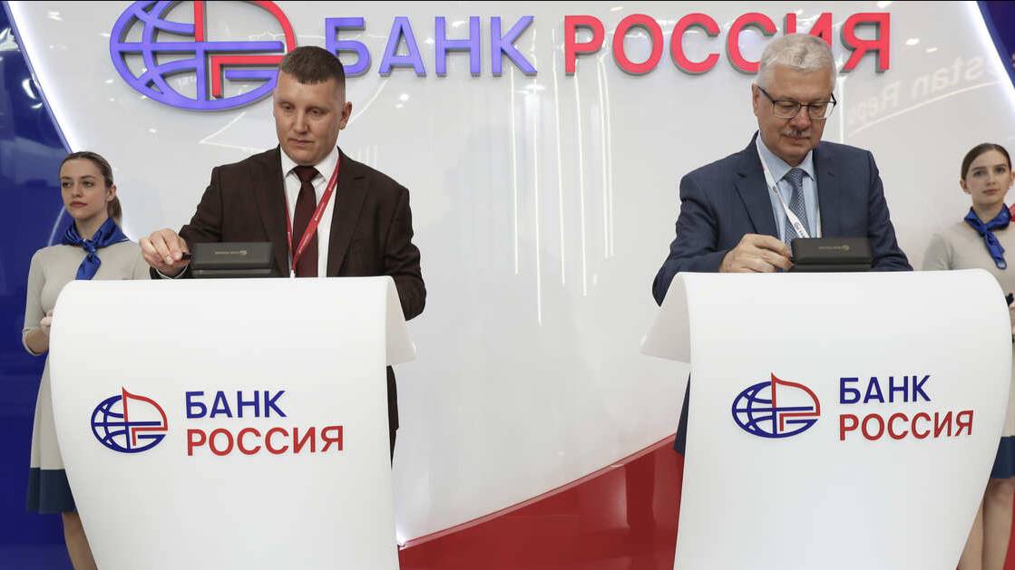 Банк "РОССИЯ" и "ЮМАК" заключили соглашение о сотрудничестве