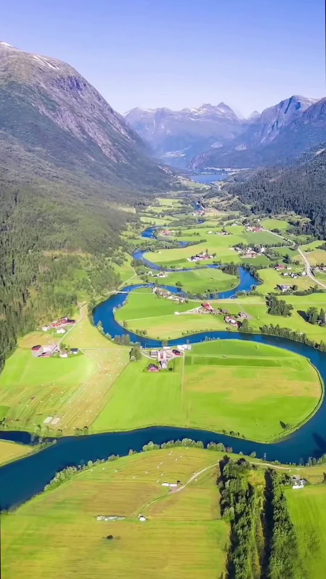 📍 *Река Стринеэльва,* *#Норвегия🇳🇴*