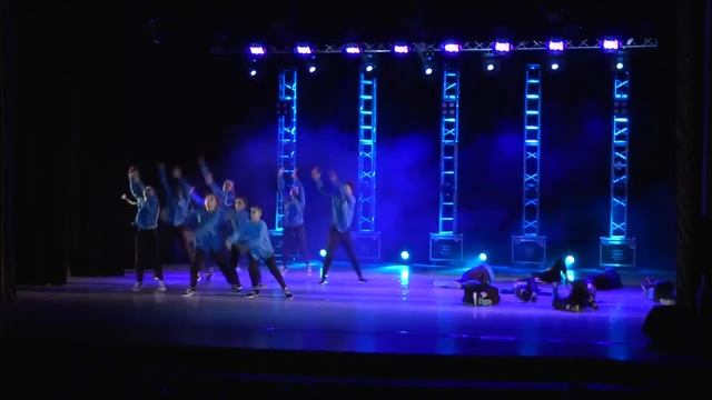 Отчетный концерт танцевального коллектива "DANCE FUTURE" (2017)