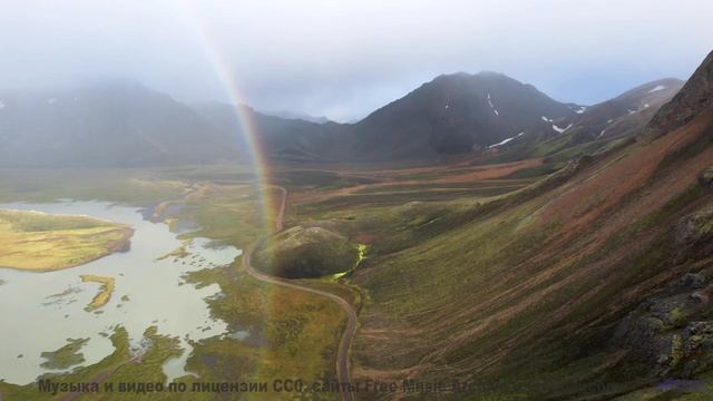 Музыка несёт сквозь леса, реки и закаты без остановки - Live Inside a Dream -- Ayla Nereo -- Play Me