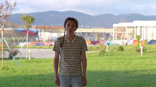 "Слово. Поэты" Своё стихотворение читает Кристина Кармалита