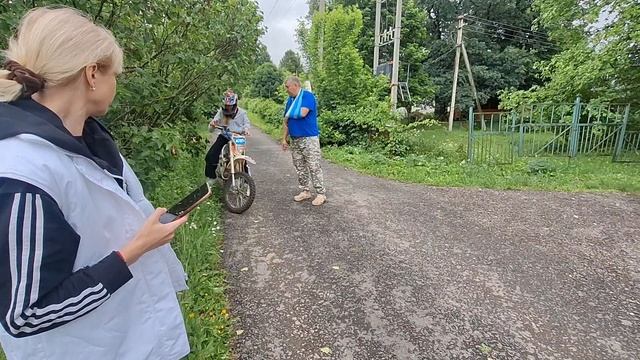 Маша первый раз едет на байке 13.06.25