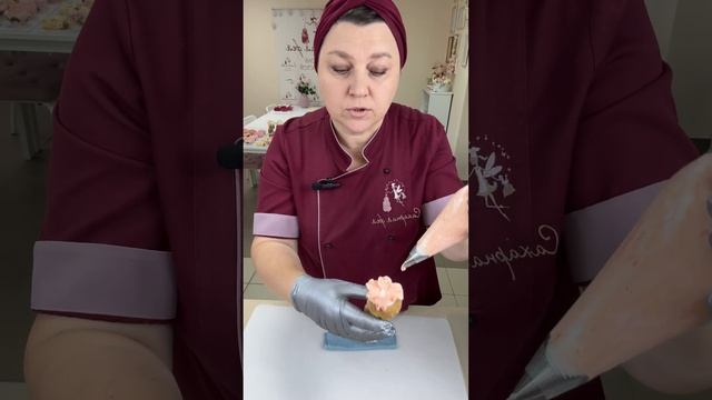 Слоёные трубочки с белково заварным кремом