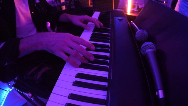 Studio & vocal lessons