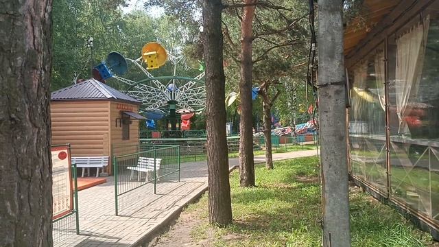 В ПАРКЕ ИМЕНИ КИРОВА