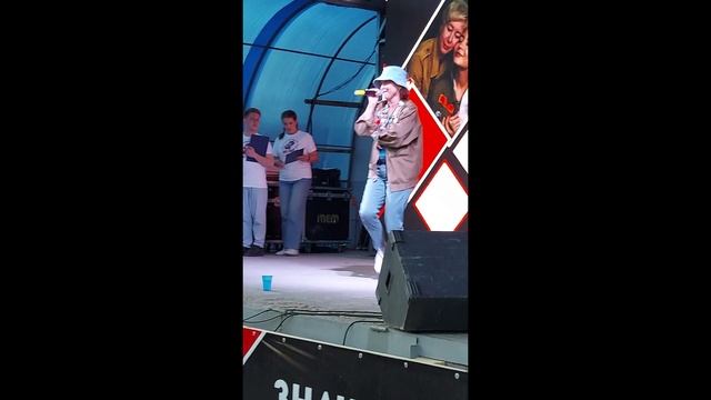 Песня  посвящается  ветеранам студенческих отрядов.