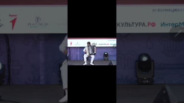 БФ Оксана Фёдоровой-концерт"Юные таланты
 России"-Викторова Николь   1000171748.mp4