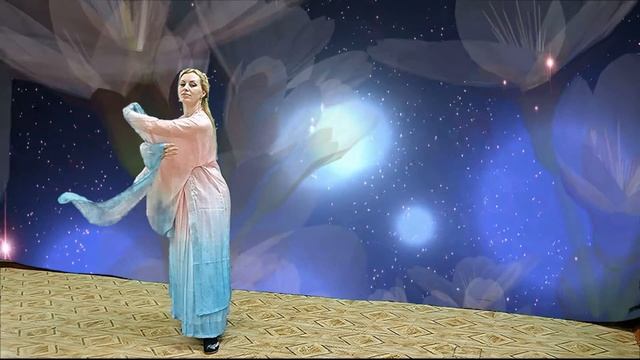 "Шёпот шёлка". Мини-выступление участников нашей секции "Танцующий Феникс".