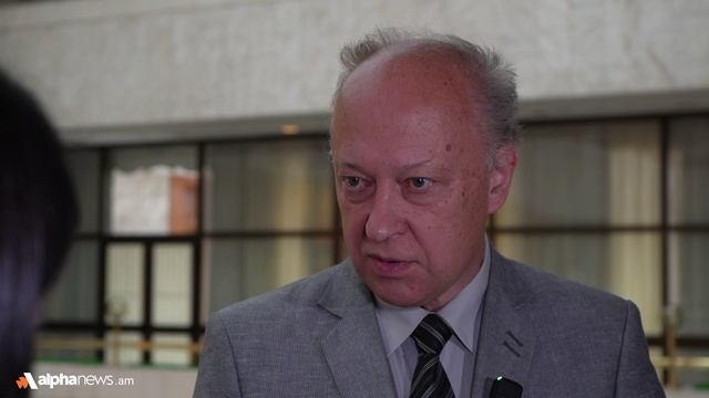 Это надо рассматривать как часть ожесточенной политической борьбы: Кортунов о задержании Карапетяна