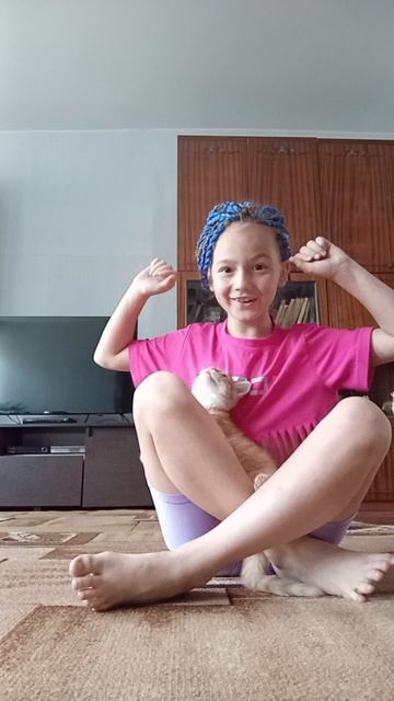 Артур 
пирожков
💖