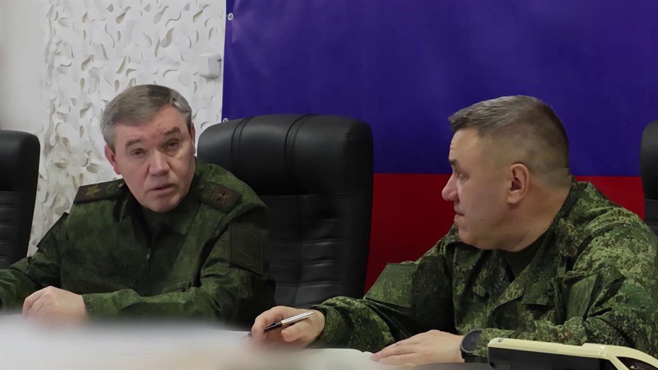 Валерий Герасимов заслушал доклад командования группировки войск "Центр"