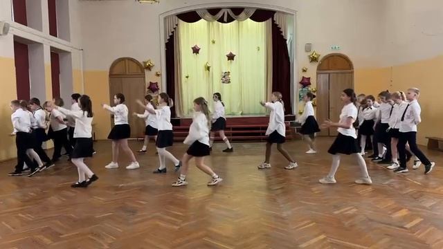 Прощальный вальс 4В класса (2025)