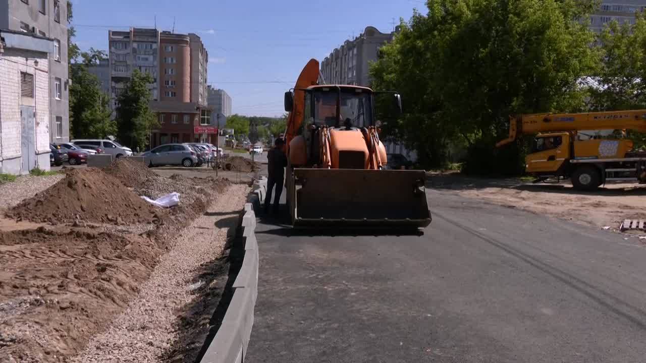 В областном центре продолжают модернизировать дорожную сеть