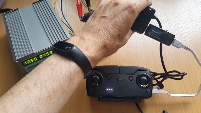 DJI  MAVIC  AIR  Обзор автомобильной зарядки для Mavic Air.