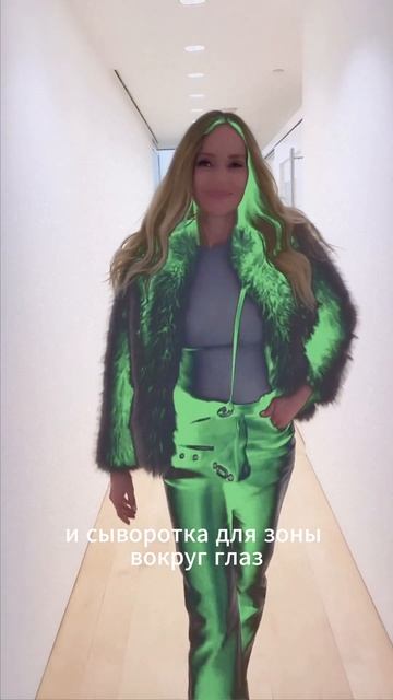 Как ей удаётся выглядеть на 30, когда ей уже под 60? Ванесса Энджел