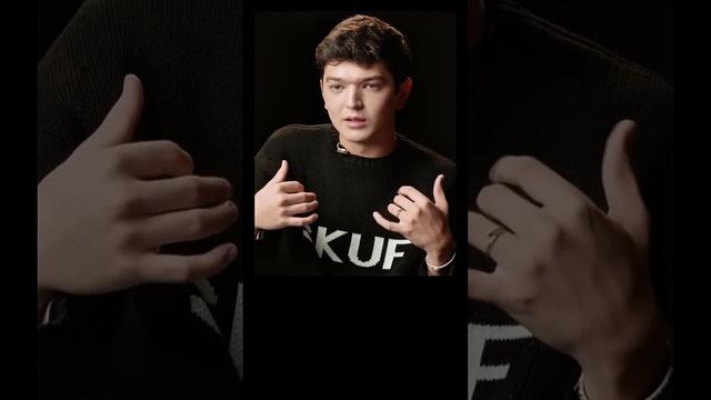 Хотя не являюсь фанатом Акамлья.Но я сним согласен полностью.mp4