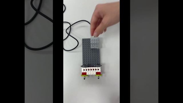 Сборка «Танцующие птицы»  из конструктора Lego