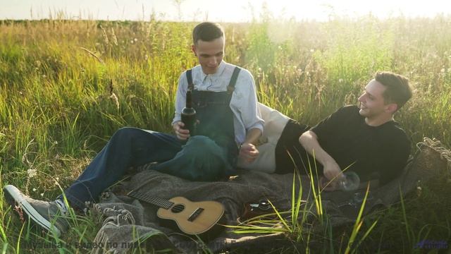 Музыка наполняет сердце полётом при каждом кадре - ICU -- Small Tall Order -- Easily