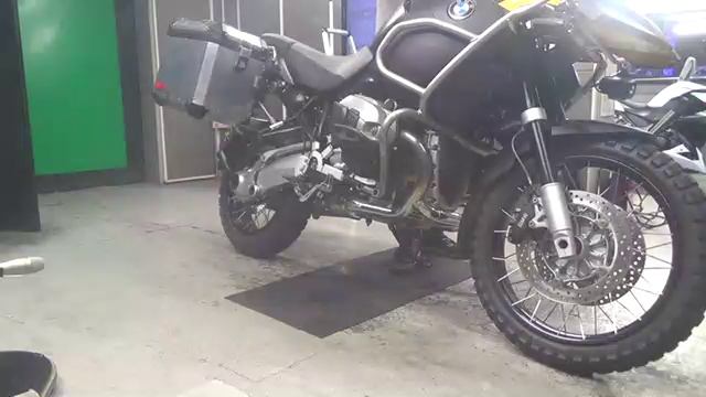 Видео запуска на аукционе BMW R1200GS Adventure 2010
