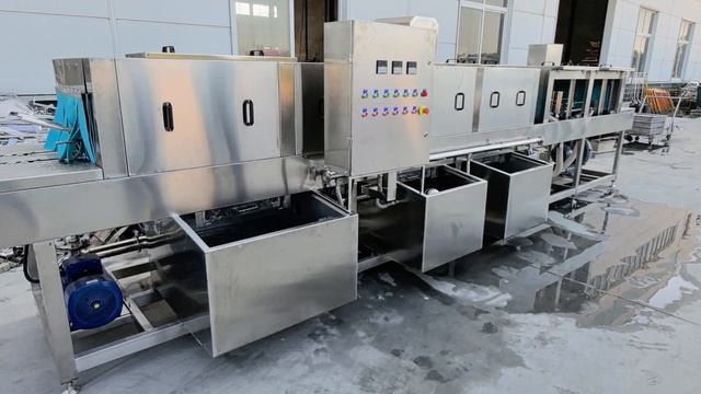 Автоматическая линия для мойки, дезинфекции и сушки пластиковой тары | HENGER Россия