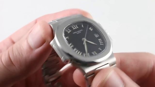 Patek Philippe Nautilus (MID SIZE) ref.3800⧸1A-001