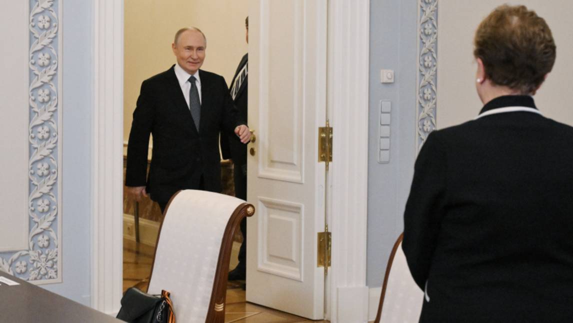 Владимир Путин встретился с президентом Нового банка развития Дилмой Русеф