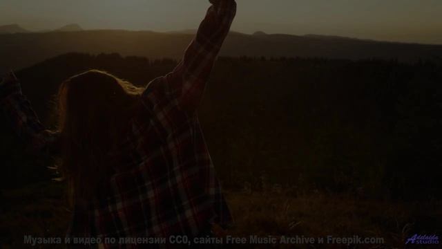 Сердце выскакивает, когда поля оживают вместе с музыкой - Reach for Success -- Scott Holmes Music --
