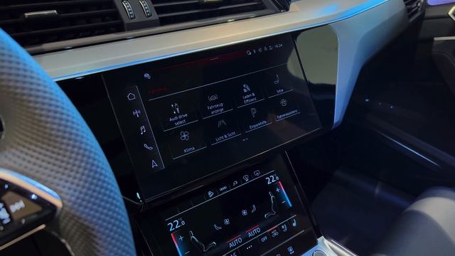 Обзор Audi E-Tron