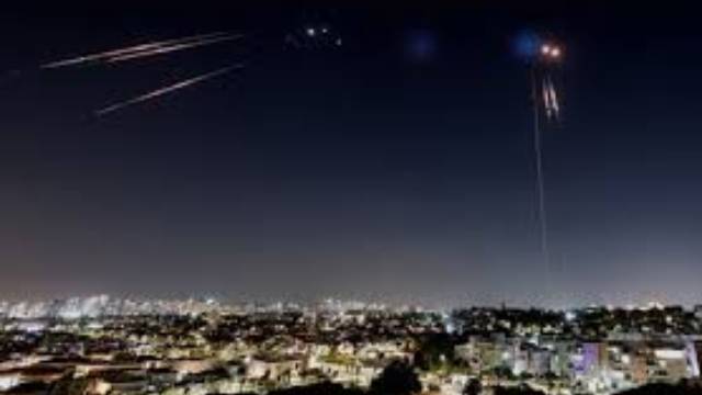 Иран атаковал штаб-квартиру Моссад и центр военной разведки Израиля