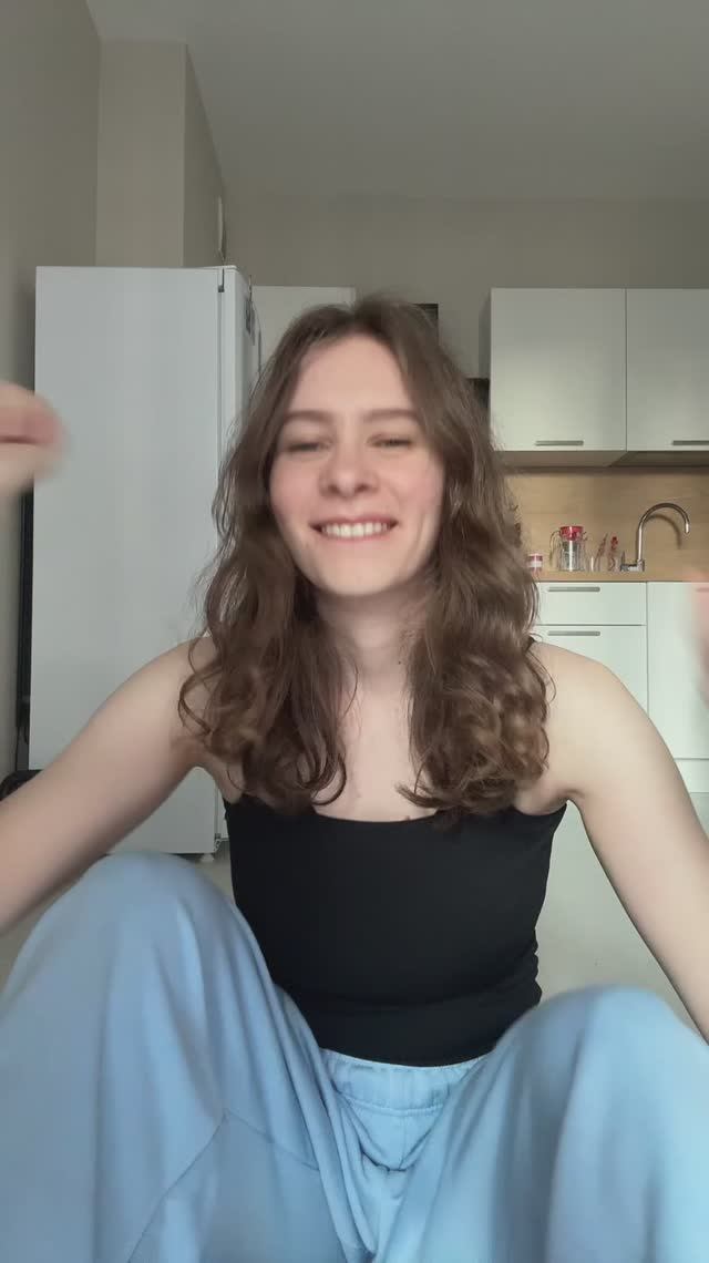 А я живу две жизни