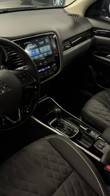 Outlander 25598
